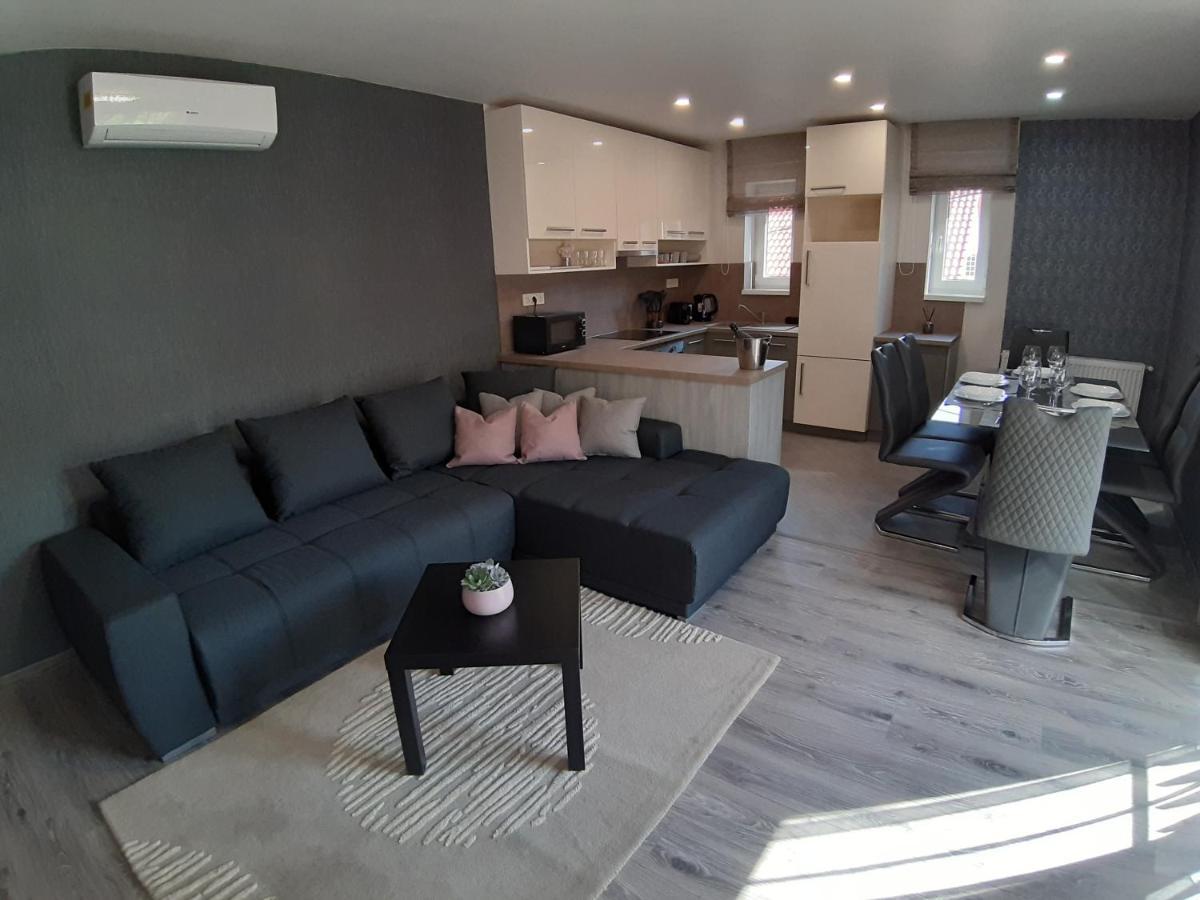 Profi Keco Apartman 巴拉顿诺尔马迪 外观 照片